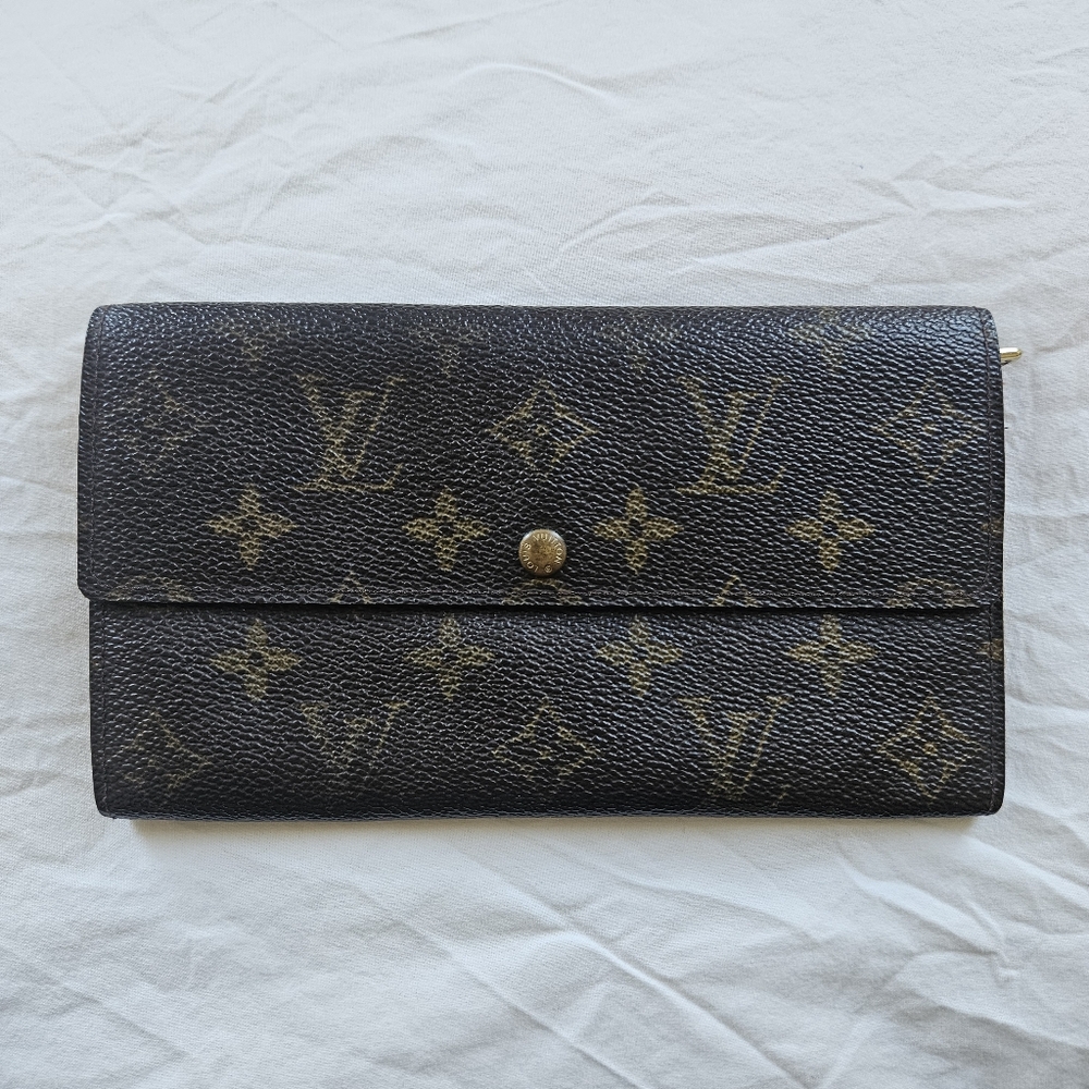 Louis Vuitton Monogram Sarah Long Wallet